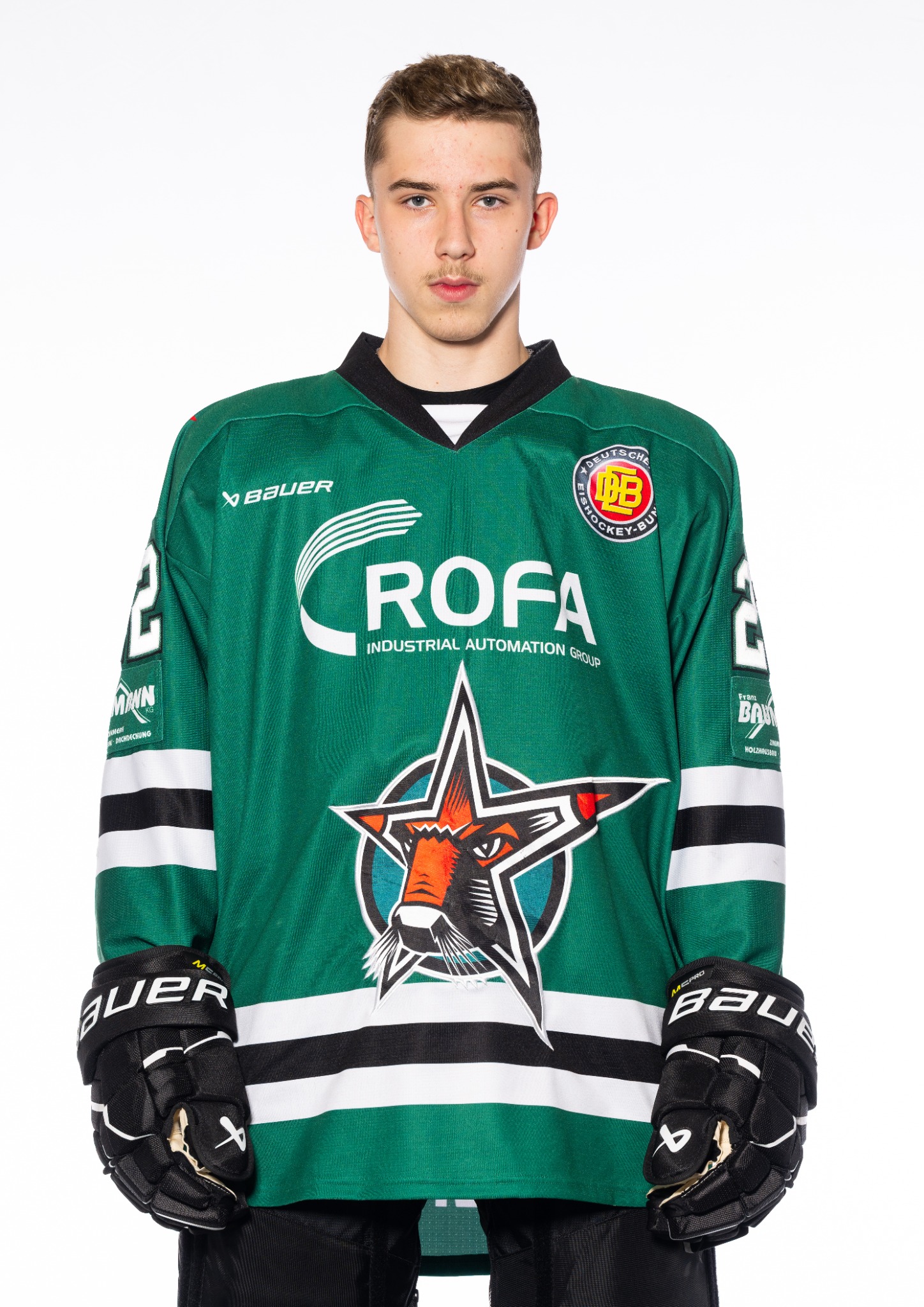Nik Sušnik player portrait